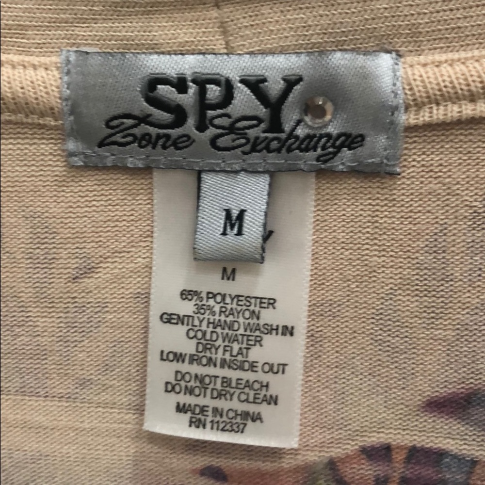 Shirt - Picture 4 of 5